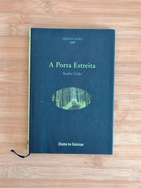 Capa do livro A PORTA ESTREITA