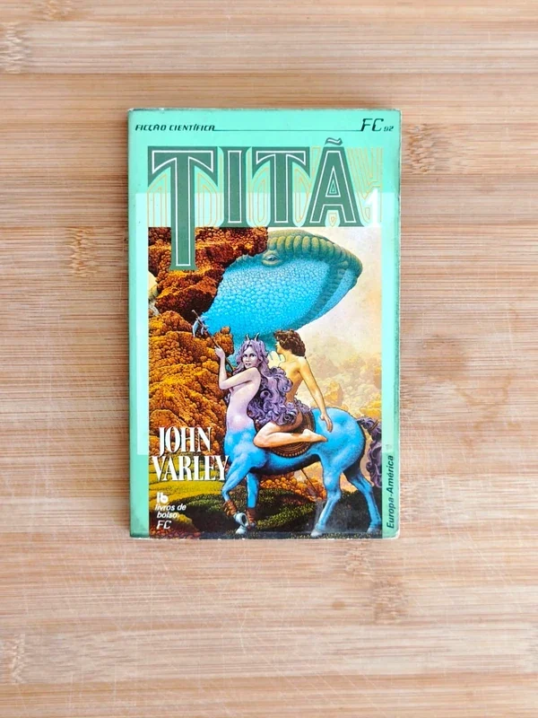 Capa do livro TITÃ I